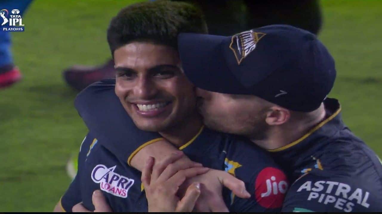 IPL 2023: फाइनल में पहुंचने की खुशी में मिलर और हार्दिक ने शुभमन गिल को किया KISS!